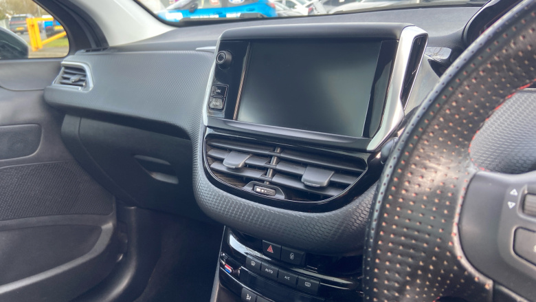 Peugeot 2008 1.2 PureTech 130 GT Line 5dr Petrol Estate